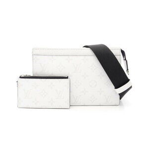 Louis Vuitton Gaston Bum Bag Shoulder Bag Taiga Rama White
